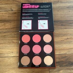 NIB Smashbox Light It Up Palette